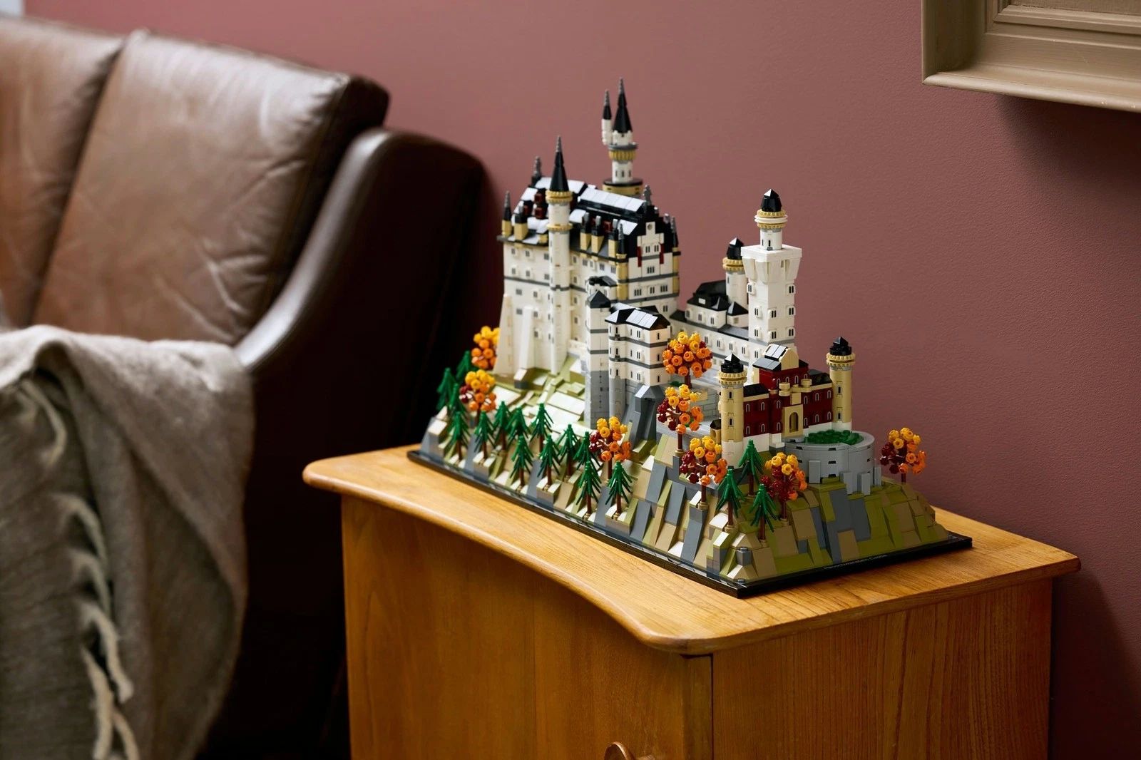 LEGO Architecture Neuschwanstein Castle 21063