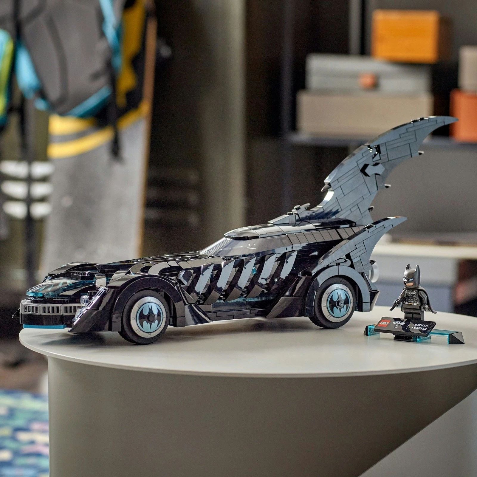 LEGO DC Super Heroes Batman Forever Batmobile 76304