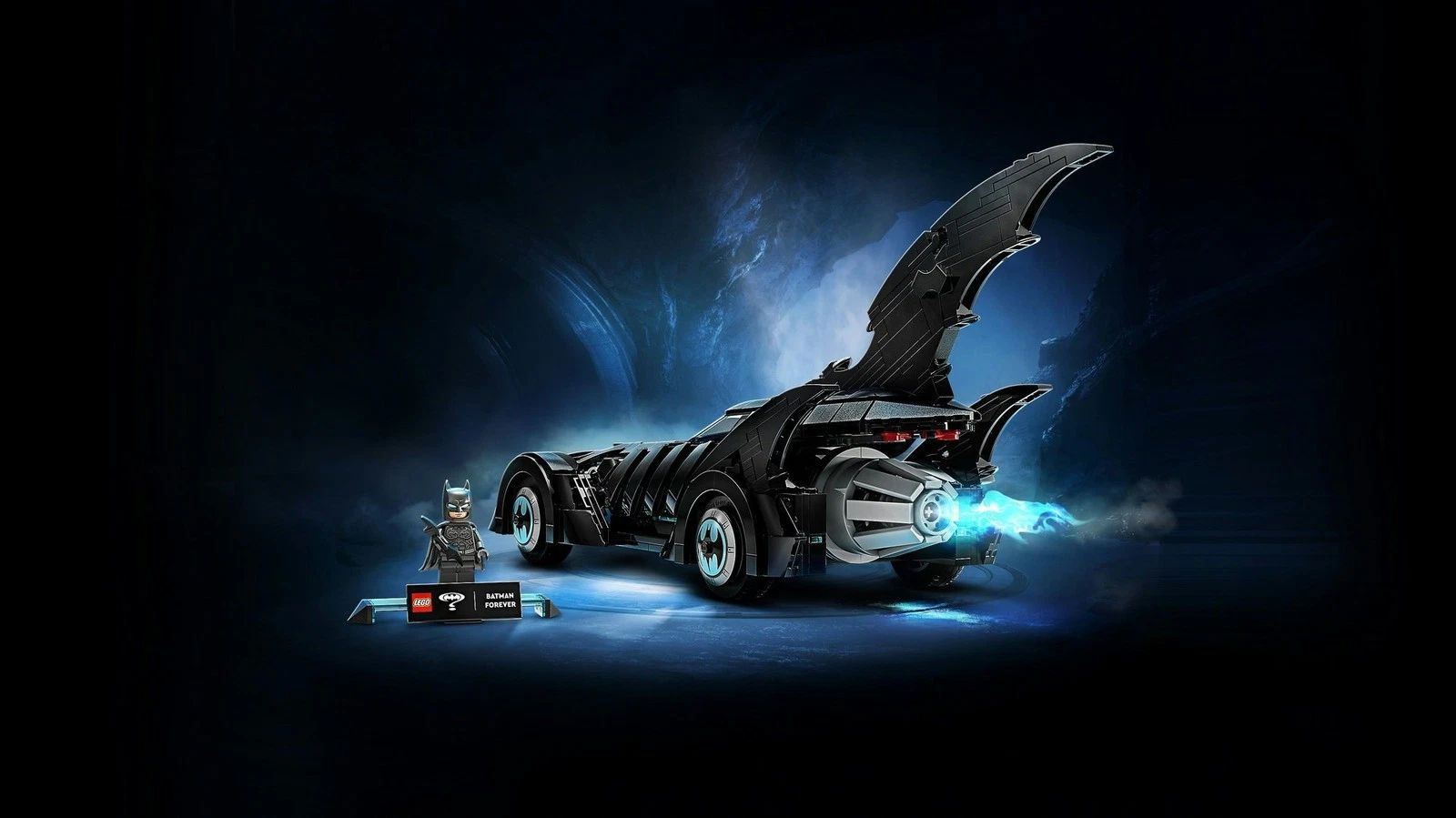 LEGO DC Super Heroes Batman Forever Batmobile 76304