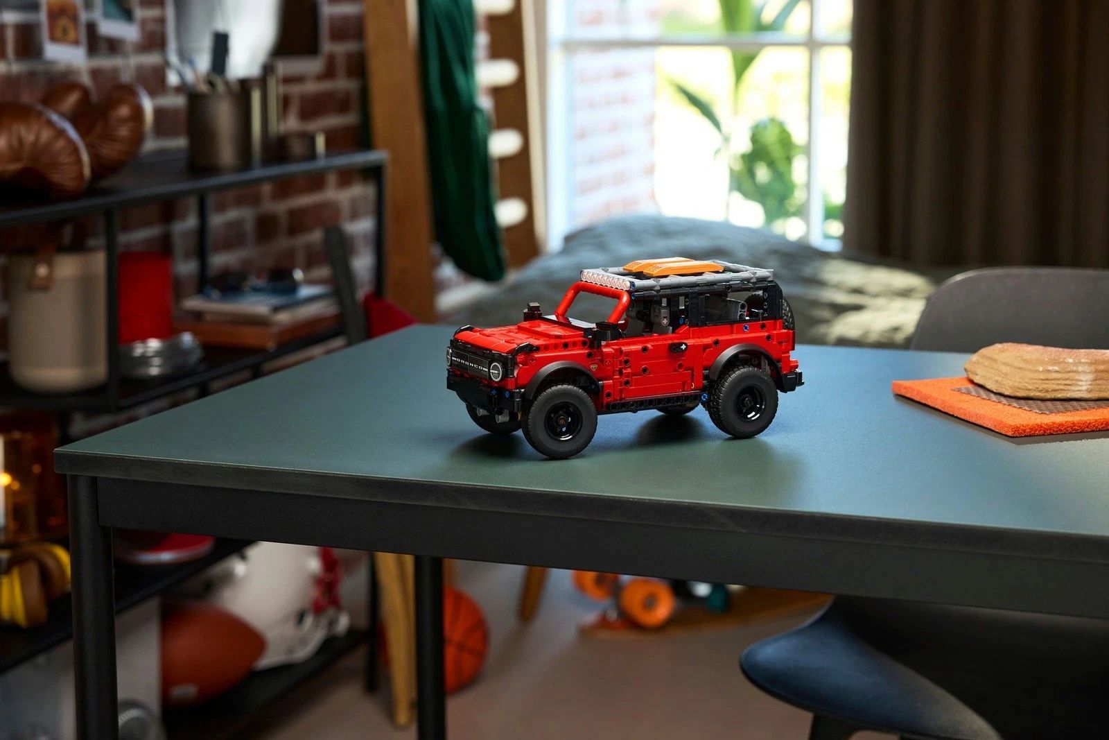 LEGO Technic Ford Bronco SUV 42213