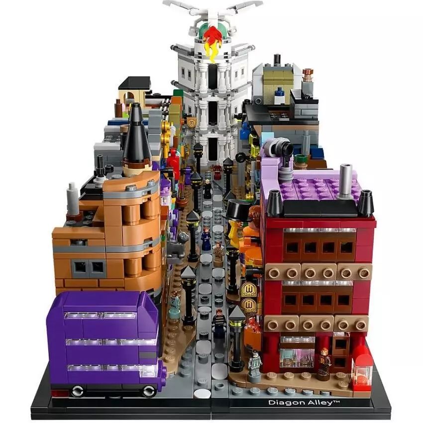 LEGO Harry Potter Diagon Alley Wizarding Shops 76444