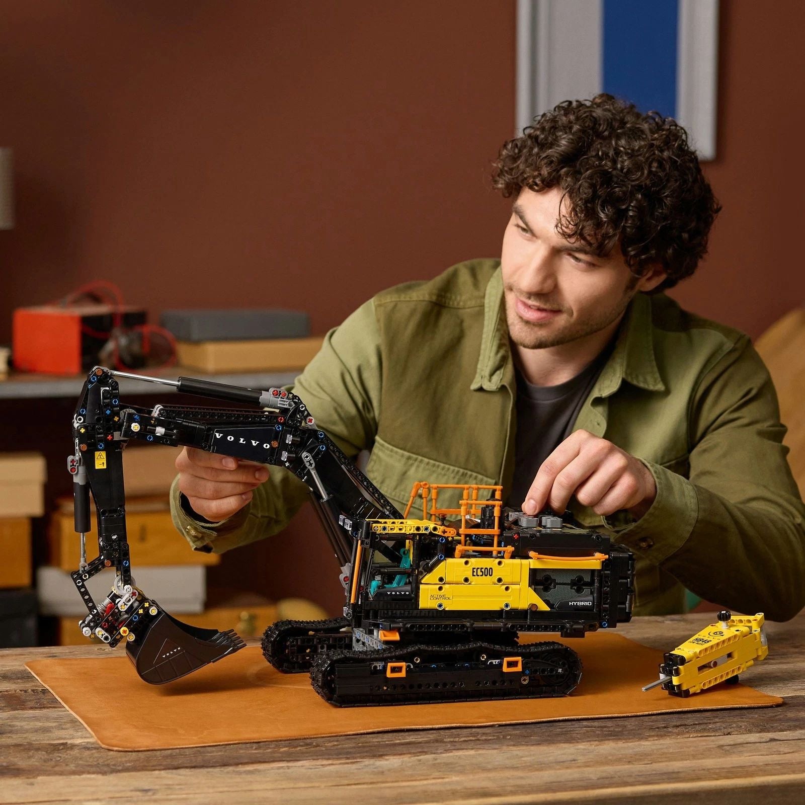 LEGO Technic Volvo EC500 Hybrid Excavator 42215