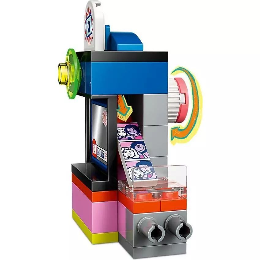 LEGO Friends Hair Salon and Accessories Store 42662