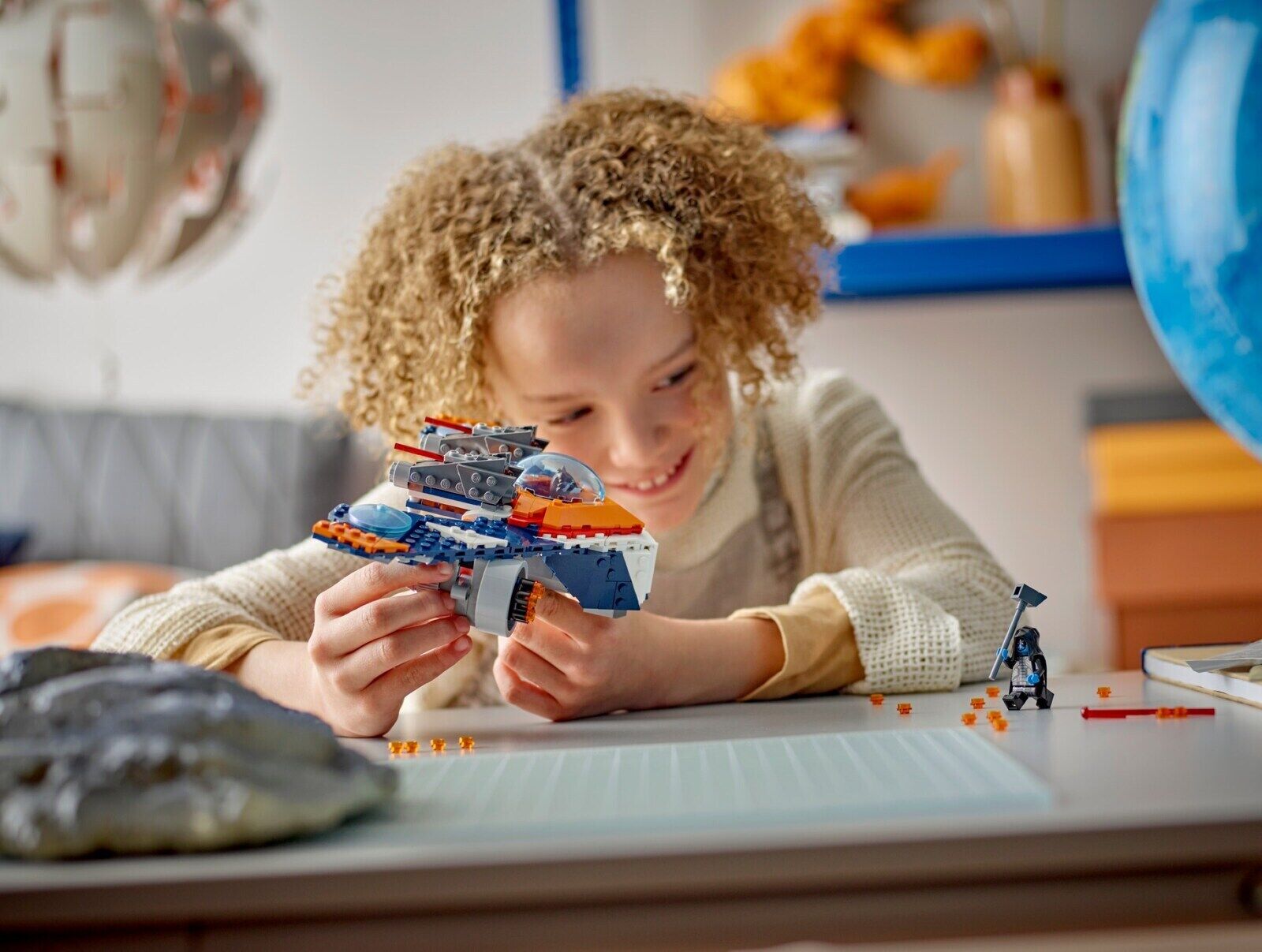 LEGO Marvel Rocket's Warbird vs. Ronan 76278