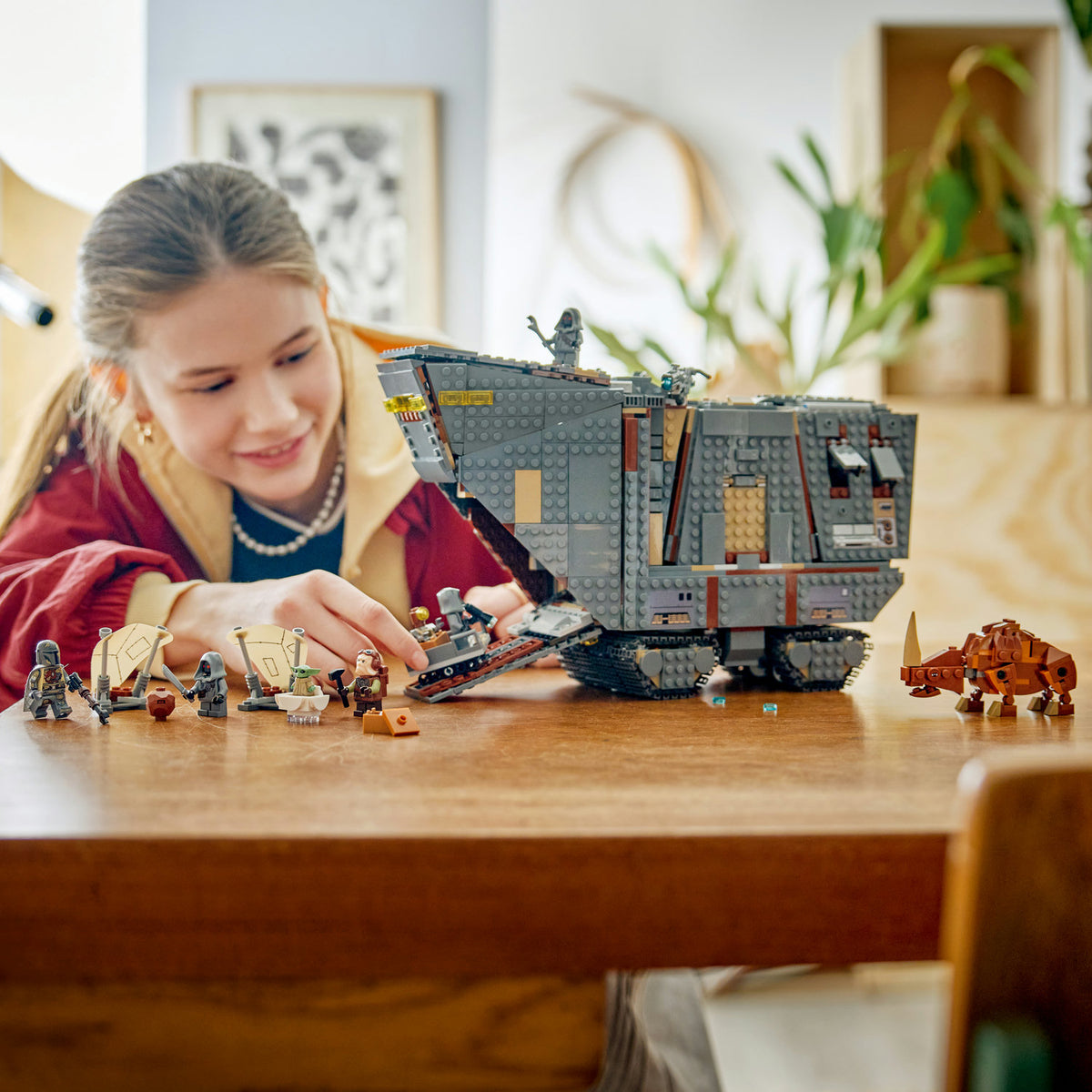 LEGO Star Wars Offworld Sandcrawler and Mudhorn 75453