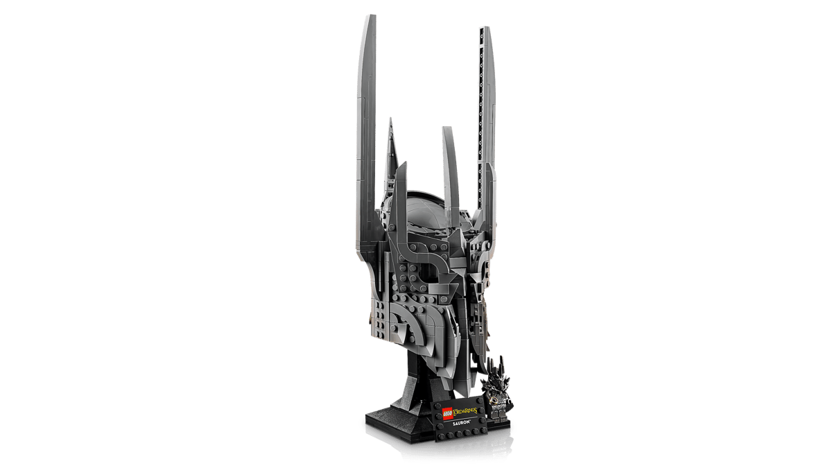 The Lord of the Rings: Sauron's Helmet