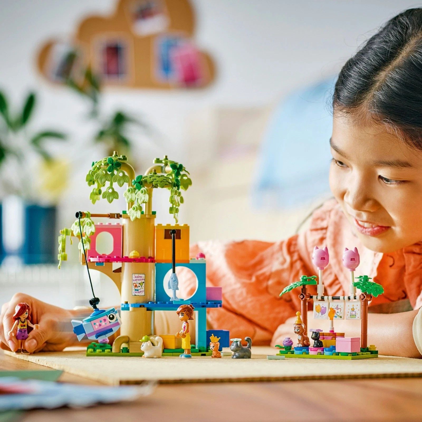 LEGO Friends Cat Birthday Party & Tree House 42666