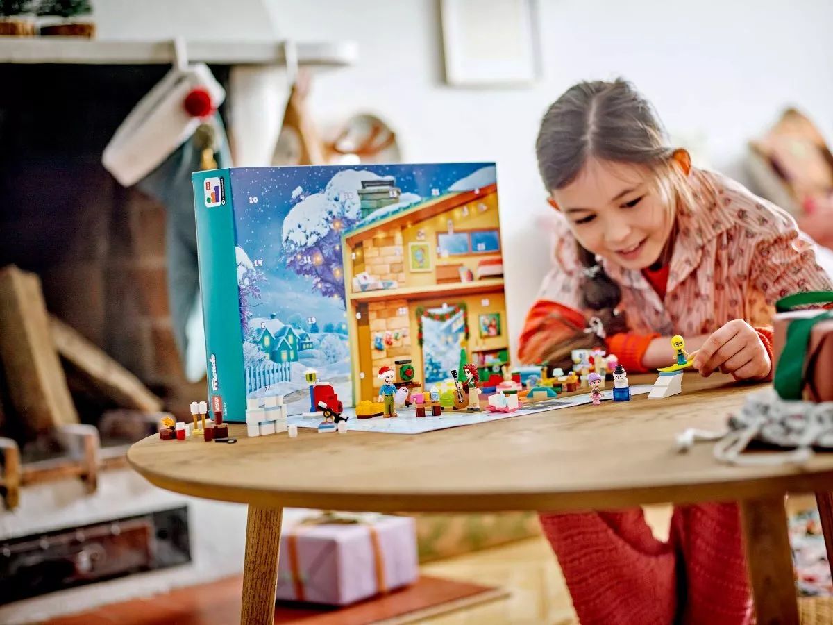 LEGO Friends Advent Calendar 2024 - 42637