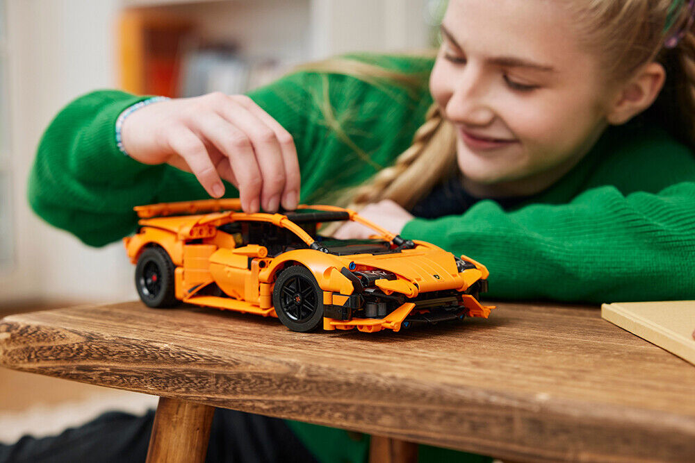 LEGO Technic Lamborghini Huracan Tecnica Orange 42196