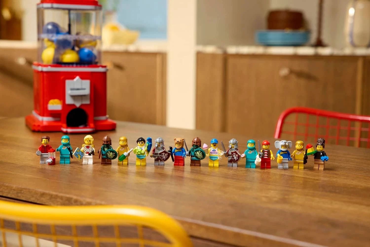 LEGO Ideas Minifigure Vending Machine 21358